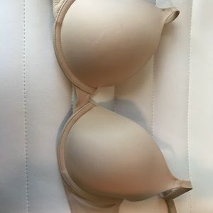 PINK VS Nude lightly lined bra